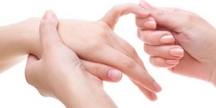 Valu keskmise sorme parempoolse liigesevalu Osteokondroos salvi